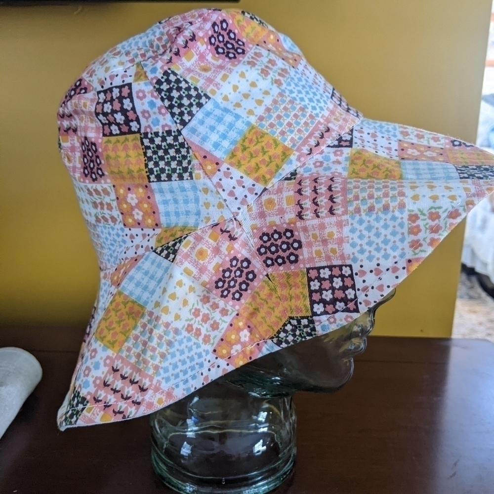 Vintage Seagull Creation Women's Hat Patchwork Print Cotton